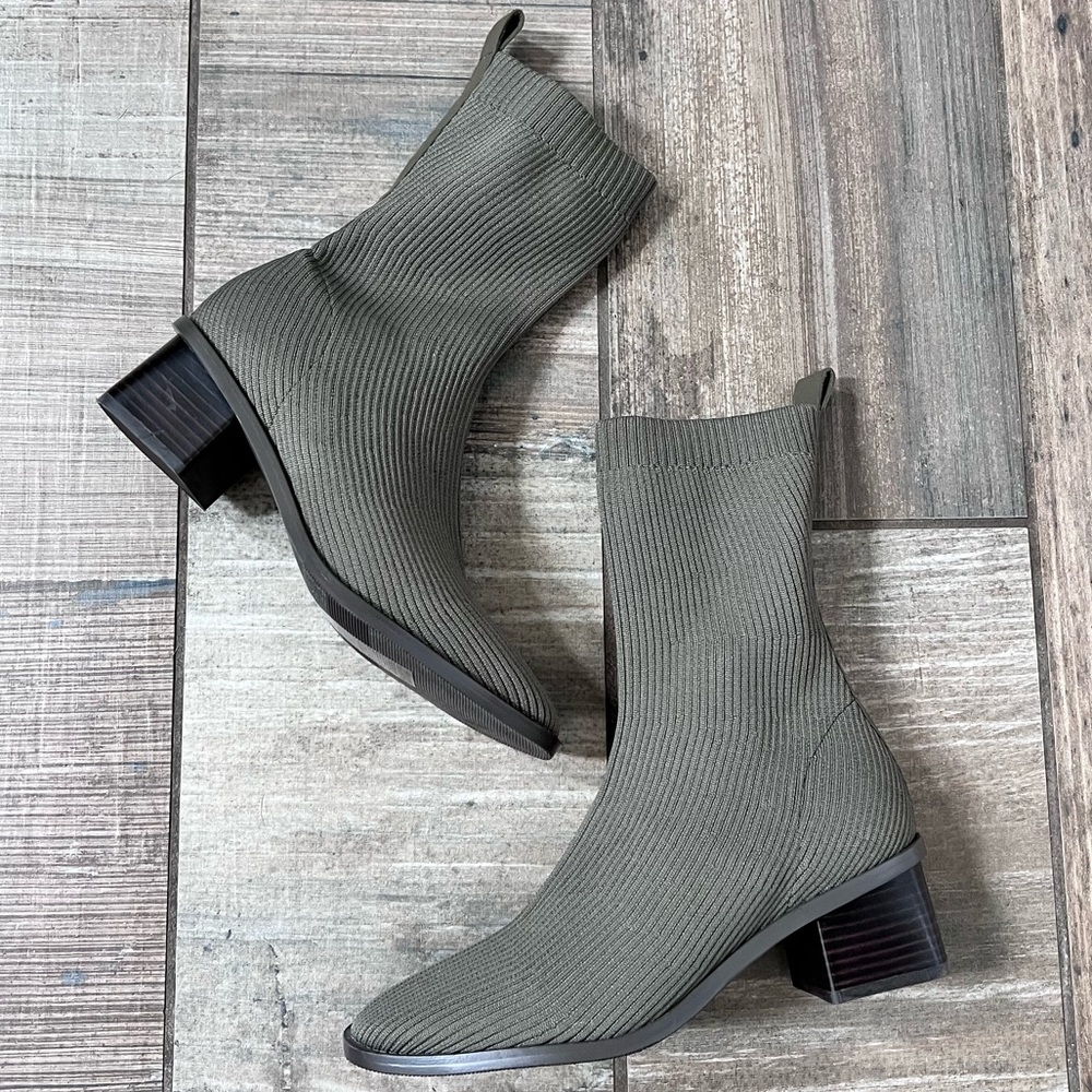 Everlane Olive Ankle Boots - Picture 6 of 13